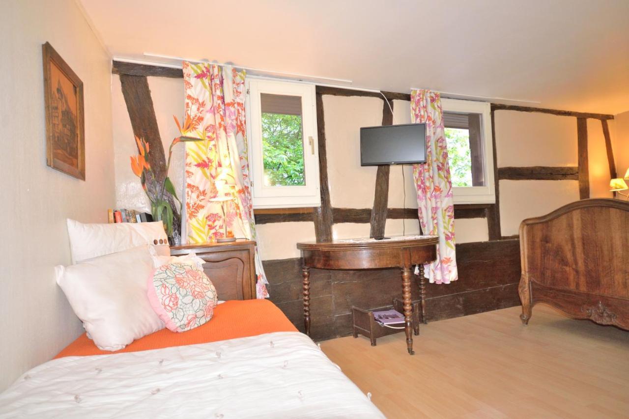 Chez Cecile Bed And Breakfast Chez Le Vigneron Colmar Ngoại thất bức ảnh